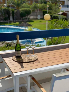 Appartement 2 chambres totalement rénové- Vue sur la piscine